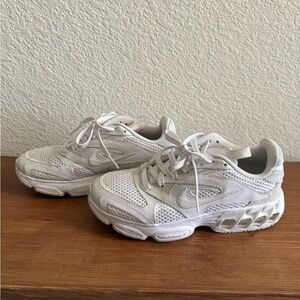 Nike Zoom Air Fire in Photon Dust/White/Summit White (Women’s)